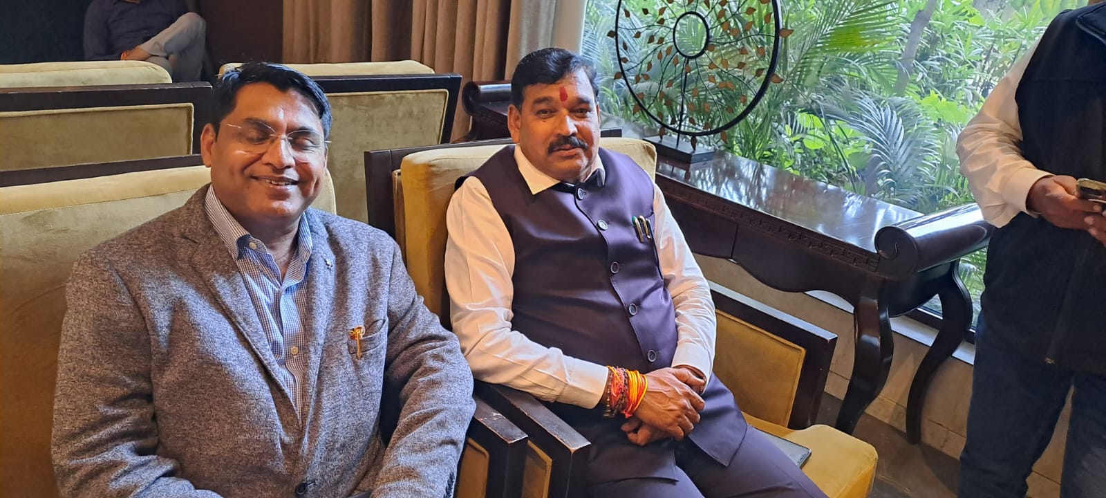 Some memorable moments with *Dr. Kuberbhai Dindor, Hon’ble Minister of Tribal Development,  Education (Primary, Secondary & Adult) At the *Vibrant Gujarat Roadshow in *Indore