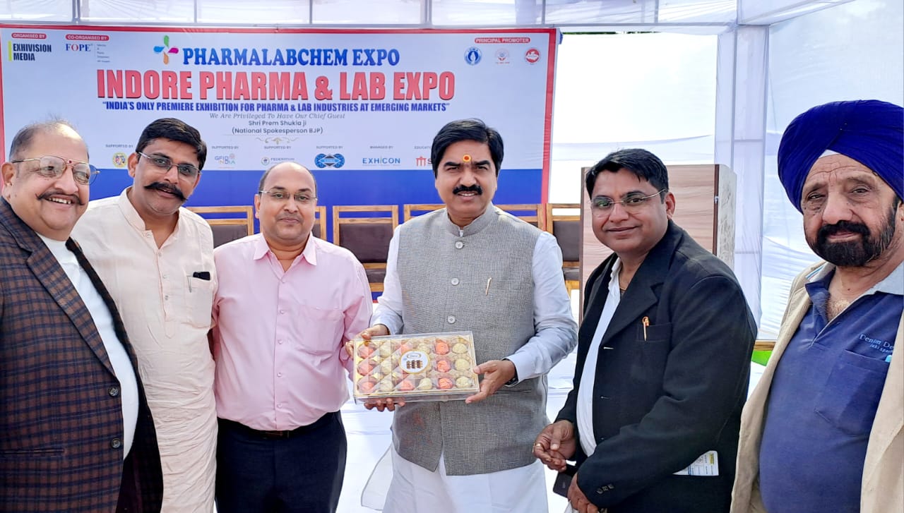 On the occasion of inauguration of Pharma Labchem Expo 2023 With National Spokesperson of Bharatiya Janata Party, Shri Prem Shukla ji